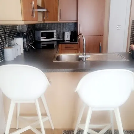 Апартаменты Stylish 2bedroom Flat - Centre - Near Station